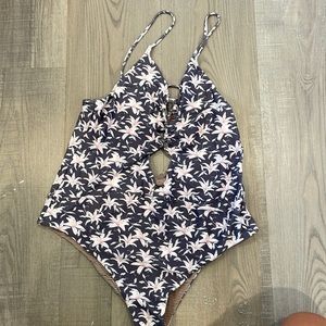 ACACIA FLORAL ONE PIECE SWIMSUIT SIZE LARGE